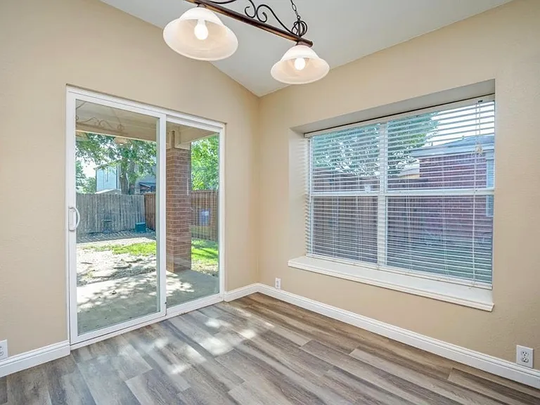 2312 Capeland Dr — Photo 7