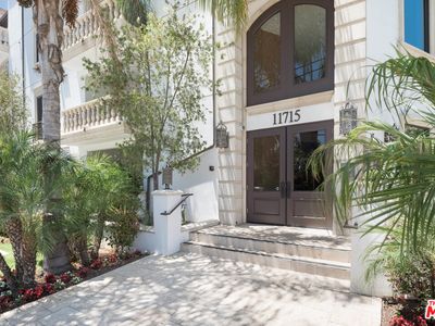 11715 Chenault St UNIT 204, Los Angeles, CA, 90049