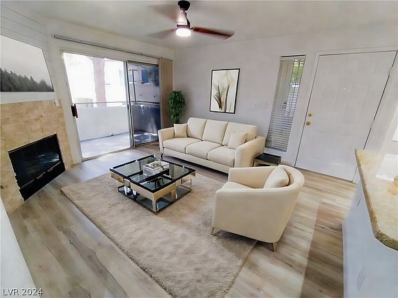 3rd image of 3047 Casey Dr Unit 202