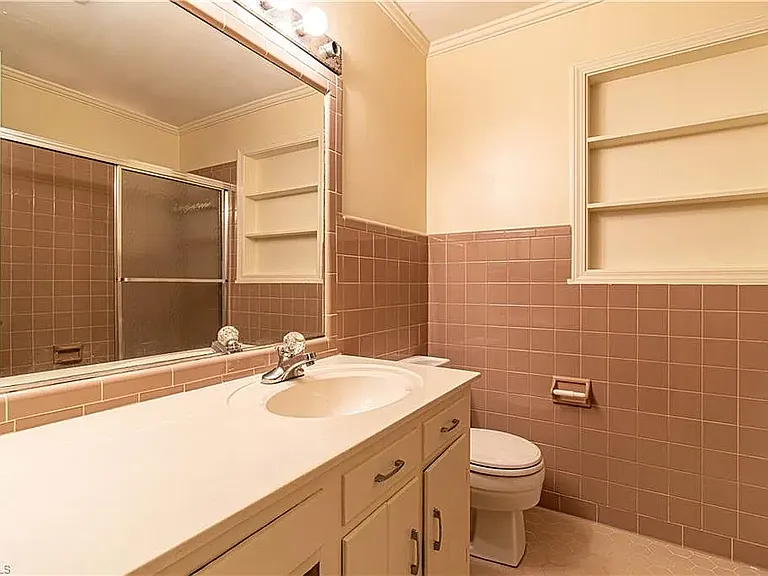 654 Meadowlark Dr — Photo 16