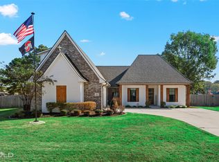 1816 Linton Rd, Benton, LA 71006