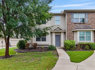 6900 Carrington Ln, Fort Worth, TX 76137