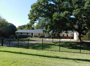 1605 Upper Spring Bay Rd, Metamora, IL 61548