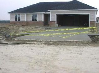 56304 Legend, Macomb, MI