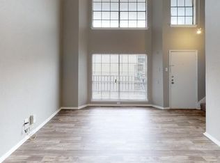1621 Oak Lawn Ave #215, Dallas, TX 75207