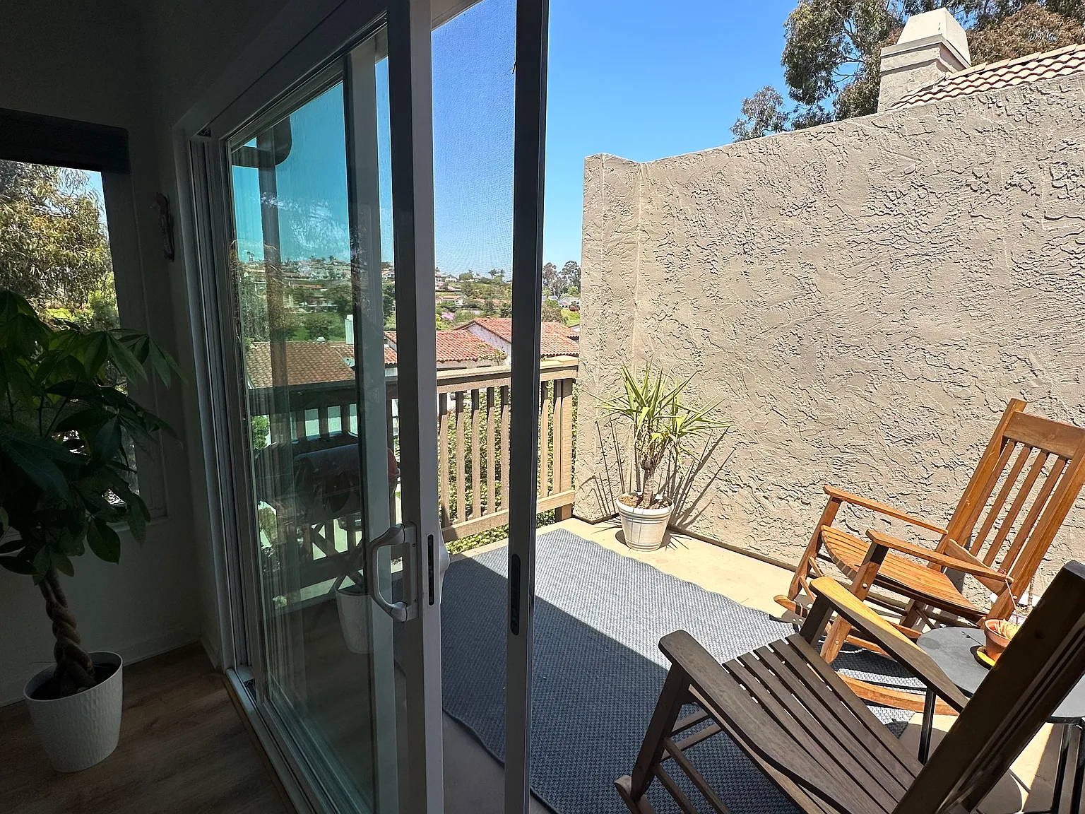 2 bed, 1263 sqft, $4,290 — Photo 3