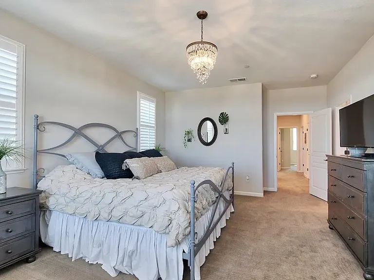 604 Jade St — Photo 10