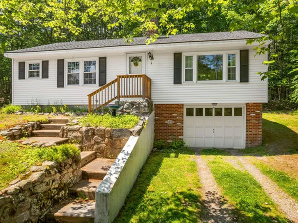 66 Logging Road, York, ME 03902