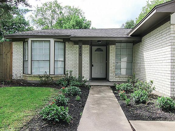 3rd image of 310 Cypress St