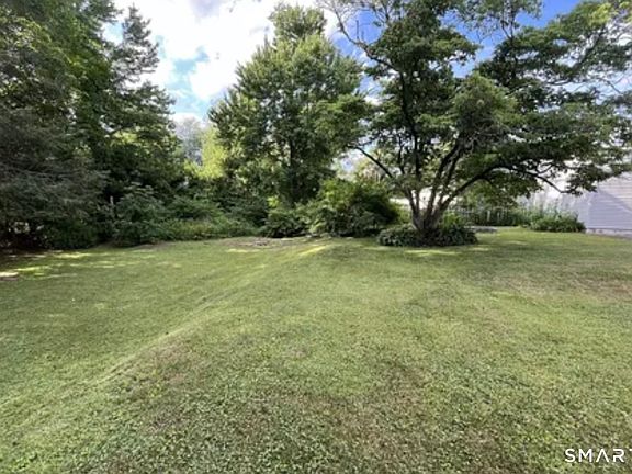 4th image of 367 Frost Road