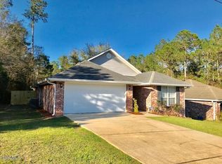 9945 Hamakua St, Diamondhead, MS 39525