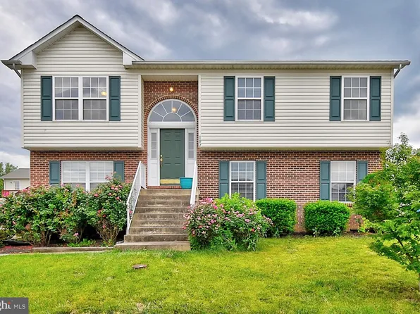 102 Rawlings Ave, Winchester, VA 22603