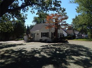 50 Main Ave, Warwick, RI 02886