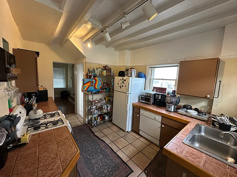 3256 Glendora Ave — Photo 6