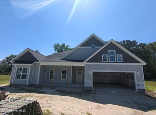 260 Shortleaf Dr, Grimesland, NC 27837