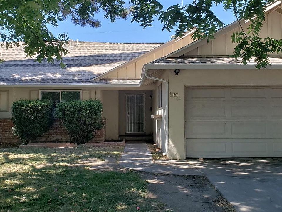1st image of 205 E Glencannon St