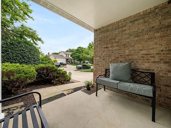 3rd image of 5259 Windflower Ct