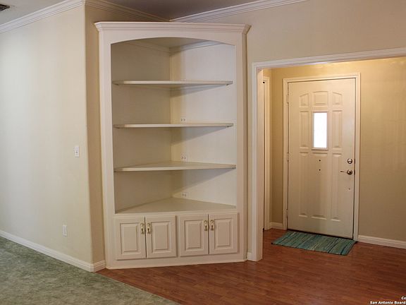 5th image of 1513 Circle Oak