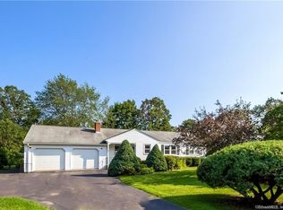 65 Berkshire Dr, Farmington, CT 06032