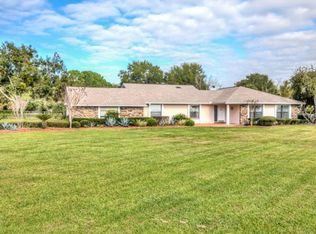 3191 Lakeshore Dr, Mount Dora, FL 32757