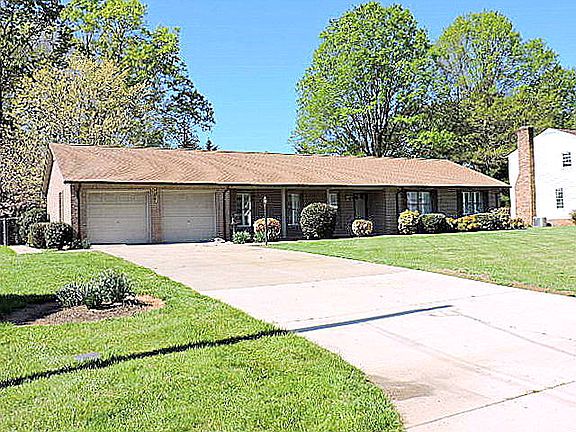 3rd image of 456 Mount Hermon Cir