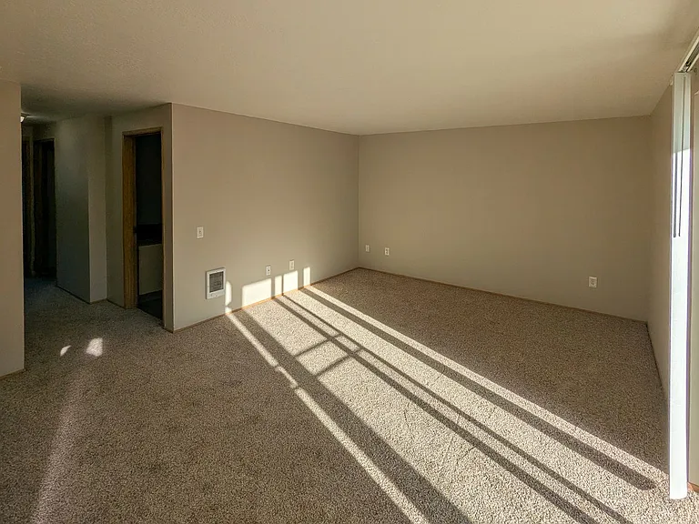 Silverwood Apartments — Photo 89