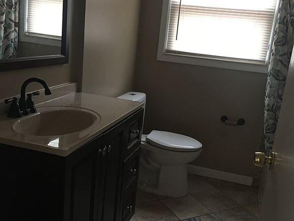 4th image of 6841 Mansfield St