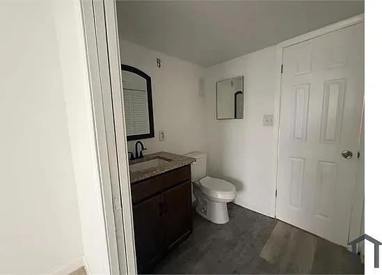 2 bed, 936 sqft, $2,000 — Photo 3