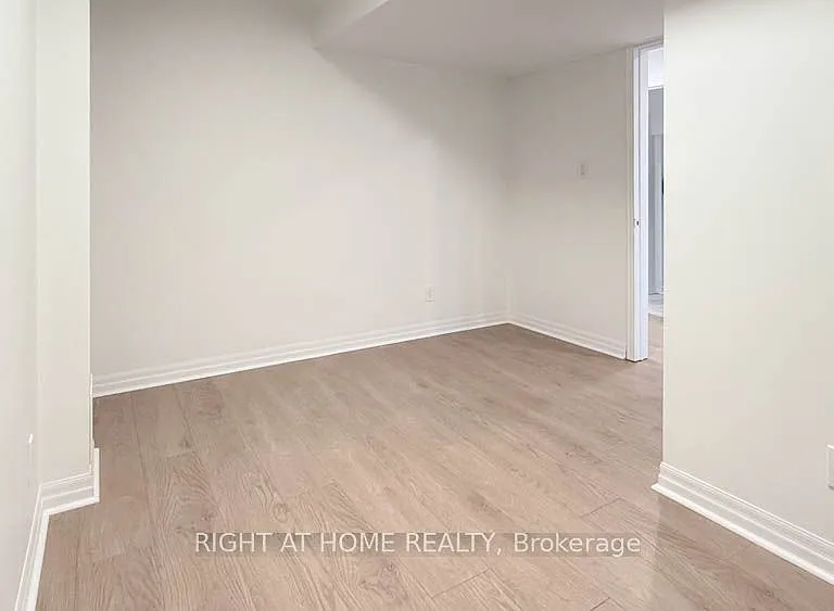 35 Echoridge Dr #BASEMENT — Photo 15