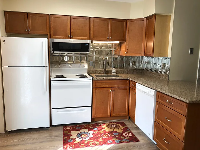 122 Marlowe Ct — Photo 7