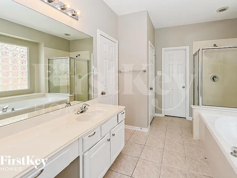 18410 Steamboat Inn Dr — Photo 12