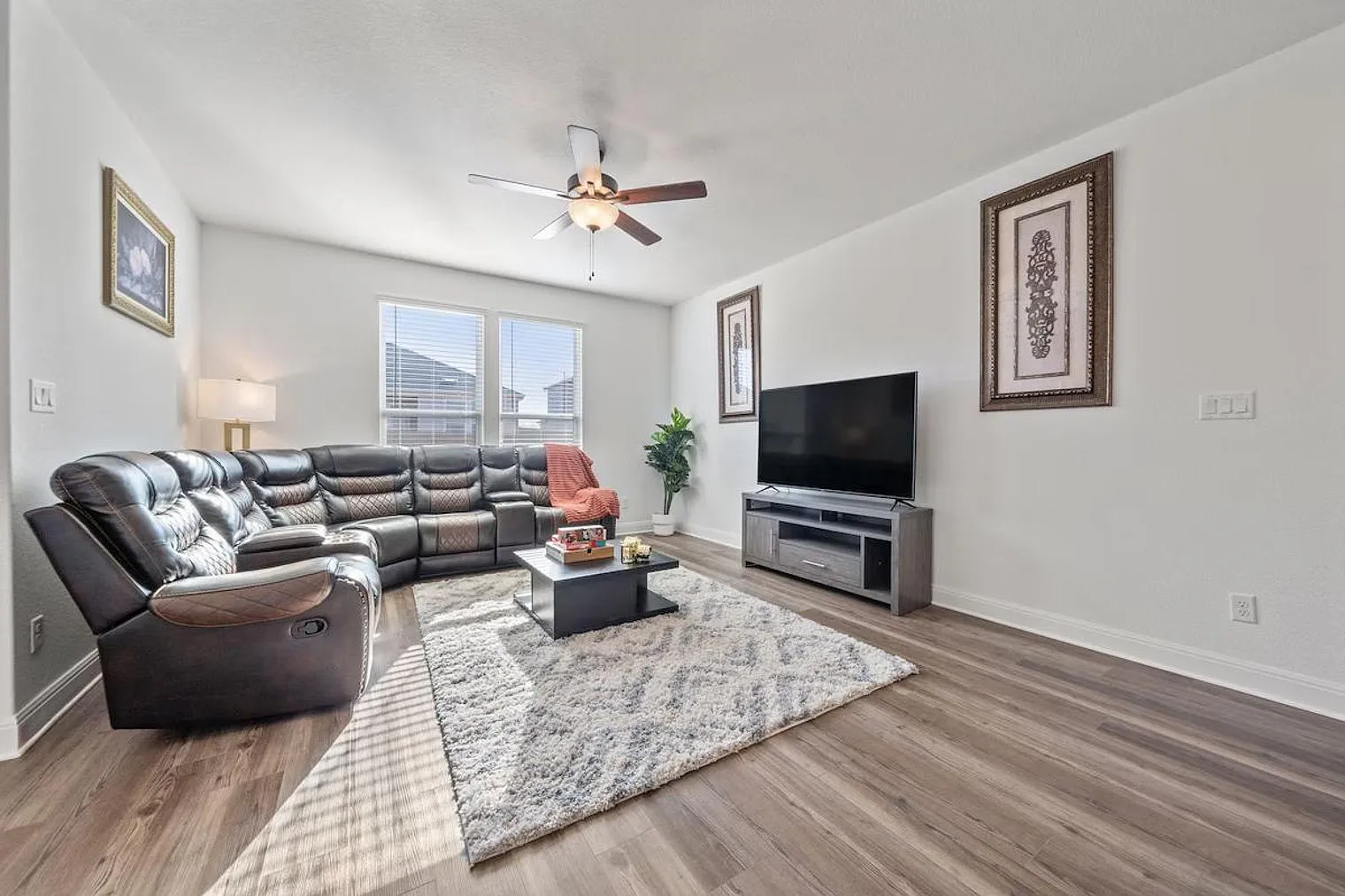 6 bed, 4.0 bath, $5,790 — Photo 1