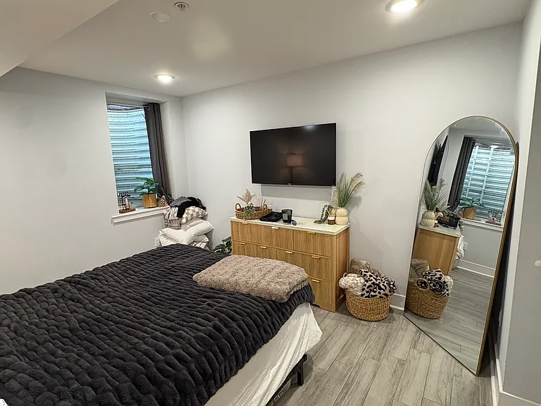 402 W Berks St #1 — Photo 11