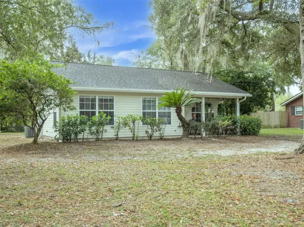 37084 Cypress Ln, Hilliard, FL 32046