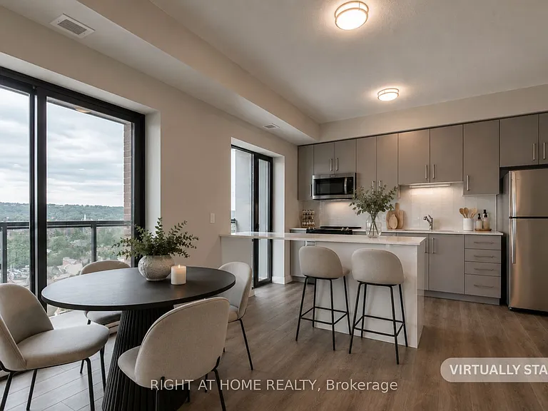 15 Queen St S #1014 — Photo 2