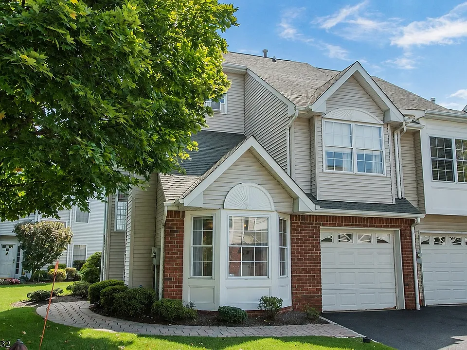 24 Angela Way