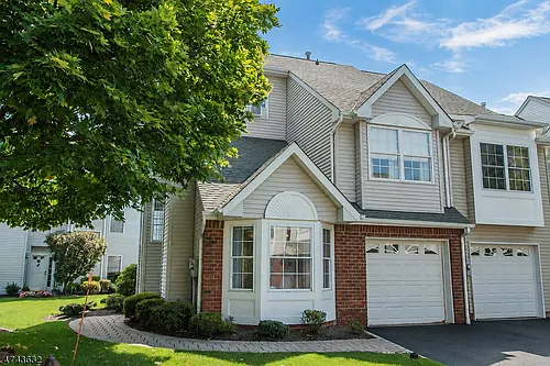 24 Angela Way Photo 1