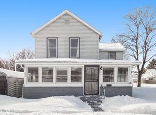102 S Saint Joseph Ave, Niles, MI 49120