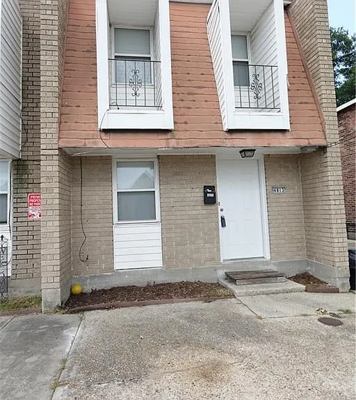4813 W Napoleon Ave — Photo 2