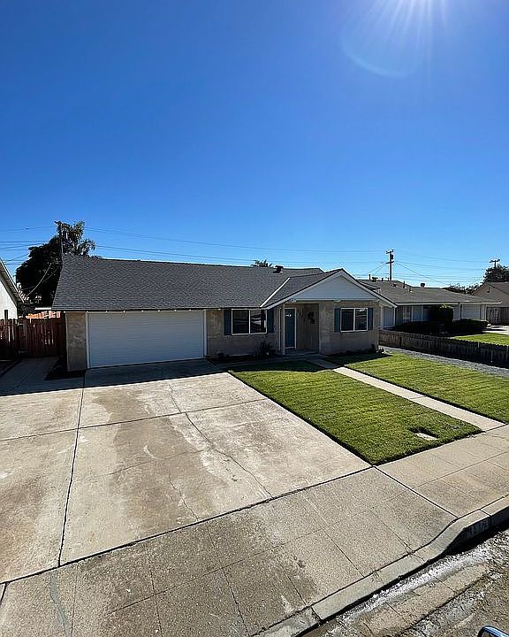 1st image of 1110 E Dena Way
