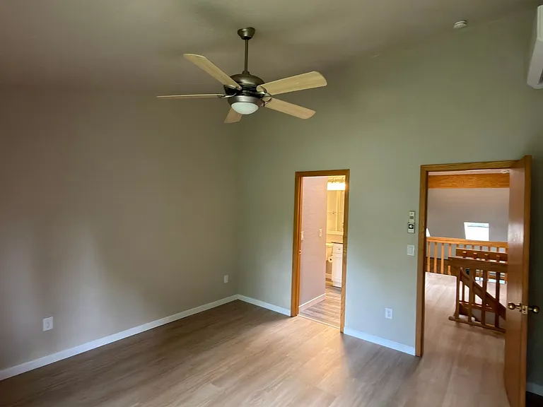1037 Driftwood Dr — Photo 15