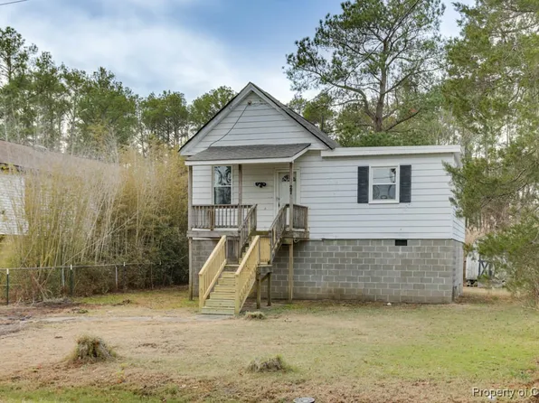 27 Bay St, Poquoson, VA 23662