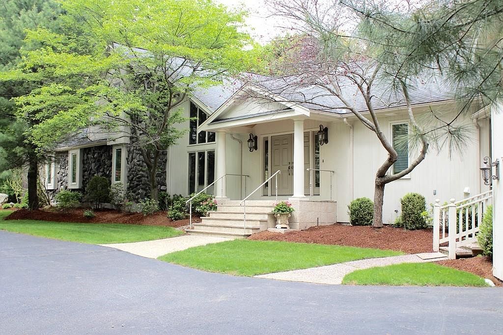 374 Fisher St, Walpole, MA 02081 Zillow