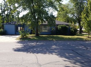 1821 W 3rd Ave, El Dorado, KS 67042