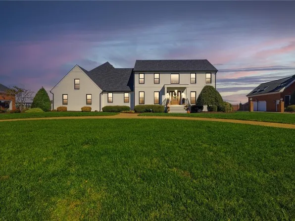 109 Riverside Dr, Suffolk, VA 23435