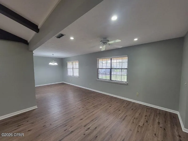 3 bed, 1863 sqft, $2,200 — Photo 3