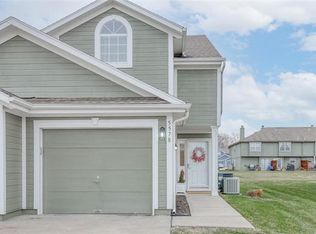 5578 NW Moonlight Meadow Dr, Lees Summit, MO 64064
