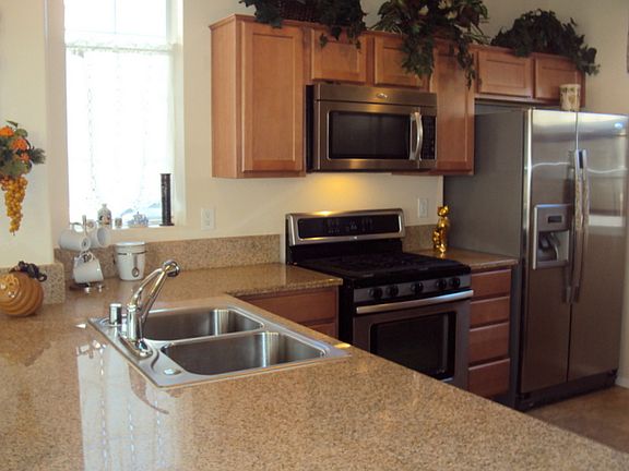 3rd image of 9139 White Rock Peak St