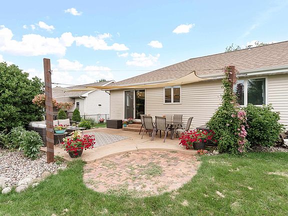 2nd image of 3812 Mallard Ln