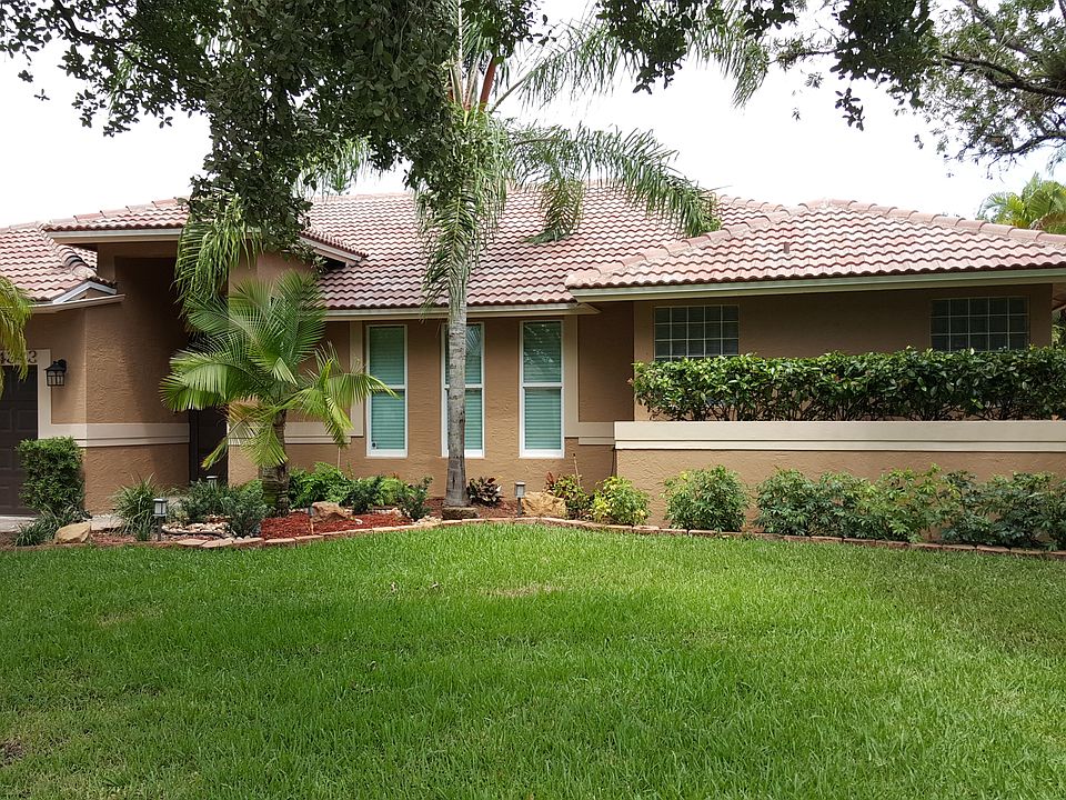 2nd image of 4343 NW 67th Ave